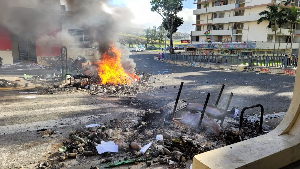 La garantie "émeutes et mouvements populaires" correspond à une option des contrats d'assurance. © Anne-Claire Pophillat